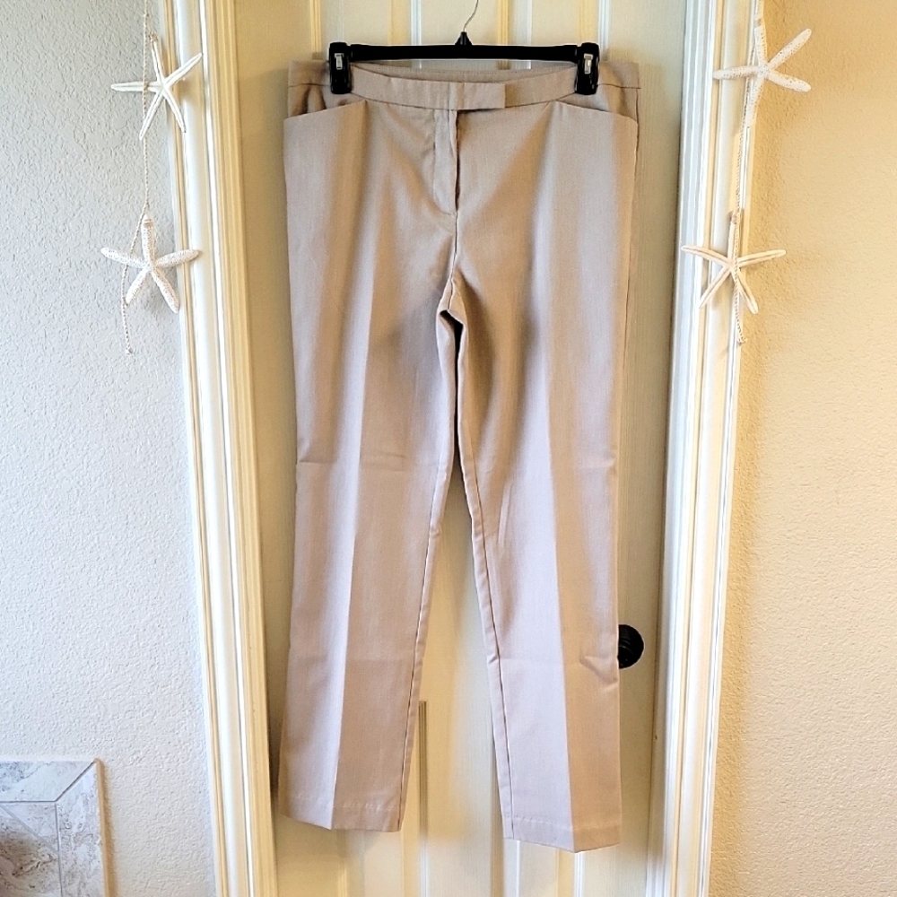 Worthington Womesen's Tan Dress Pants